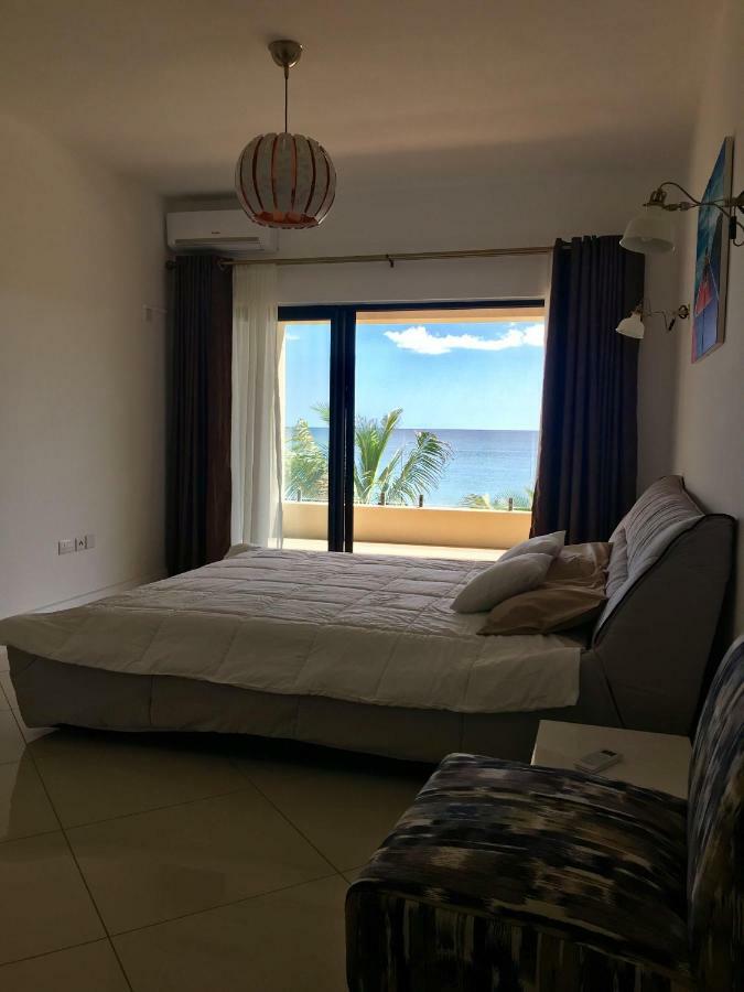 Ocean View Daire Flic-en-Flacq Dış mekan fotoğraf